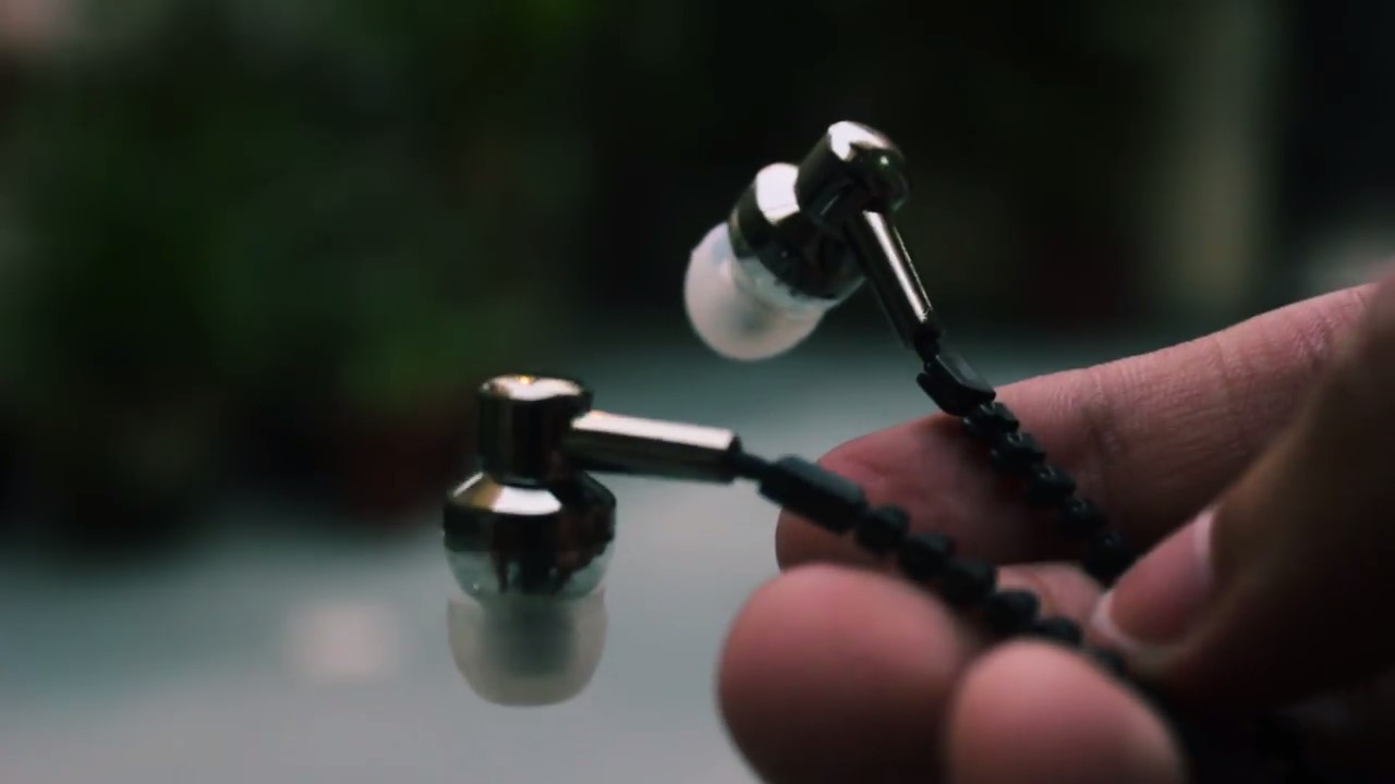 Budget Earphones, best earphones under 500, awesome earphones, beautiful earphones, awesome earphones, 500 rupees earphones, zipper earphones, boat earphones, panasonic earphone, top 5 earphones,