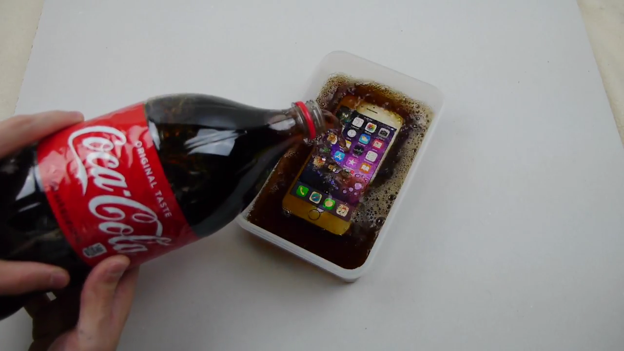 iPhone 8 for 7 Days in Coca-Cola, iphone 8 coca-cola test, iphone 8 in coca-cola for 7days, iphone 8, techrax